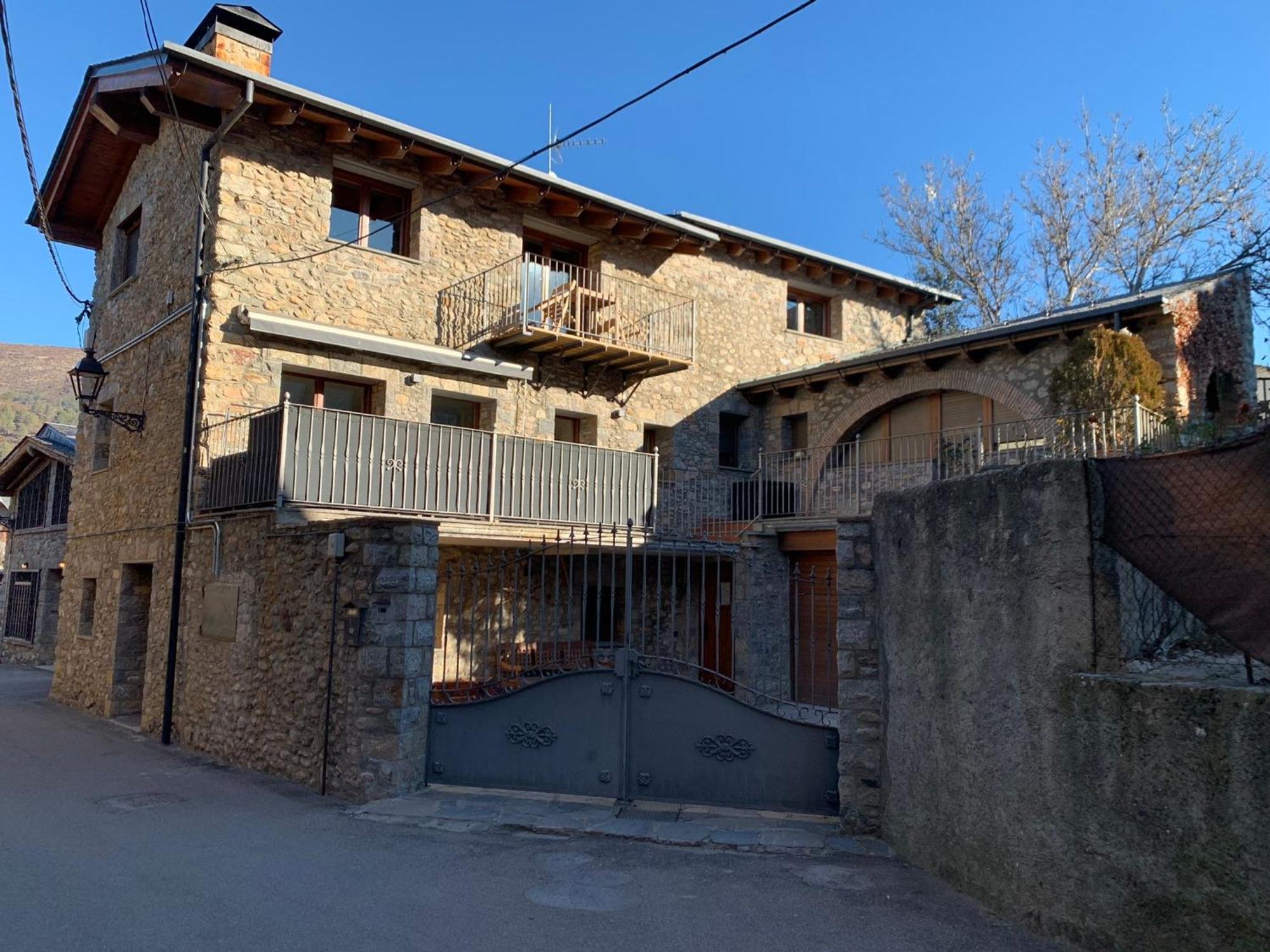Apartaments Cal Bertran Bellver De Cerdanya Εξωτερικό φωτογραφία